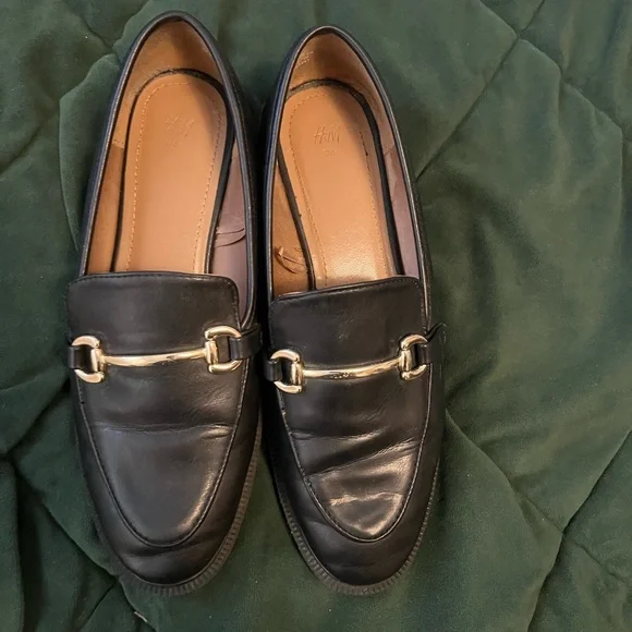 H&M Black Loafers with Horsebit Detail - Picture 2 of 6